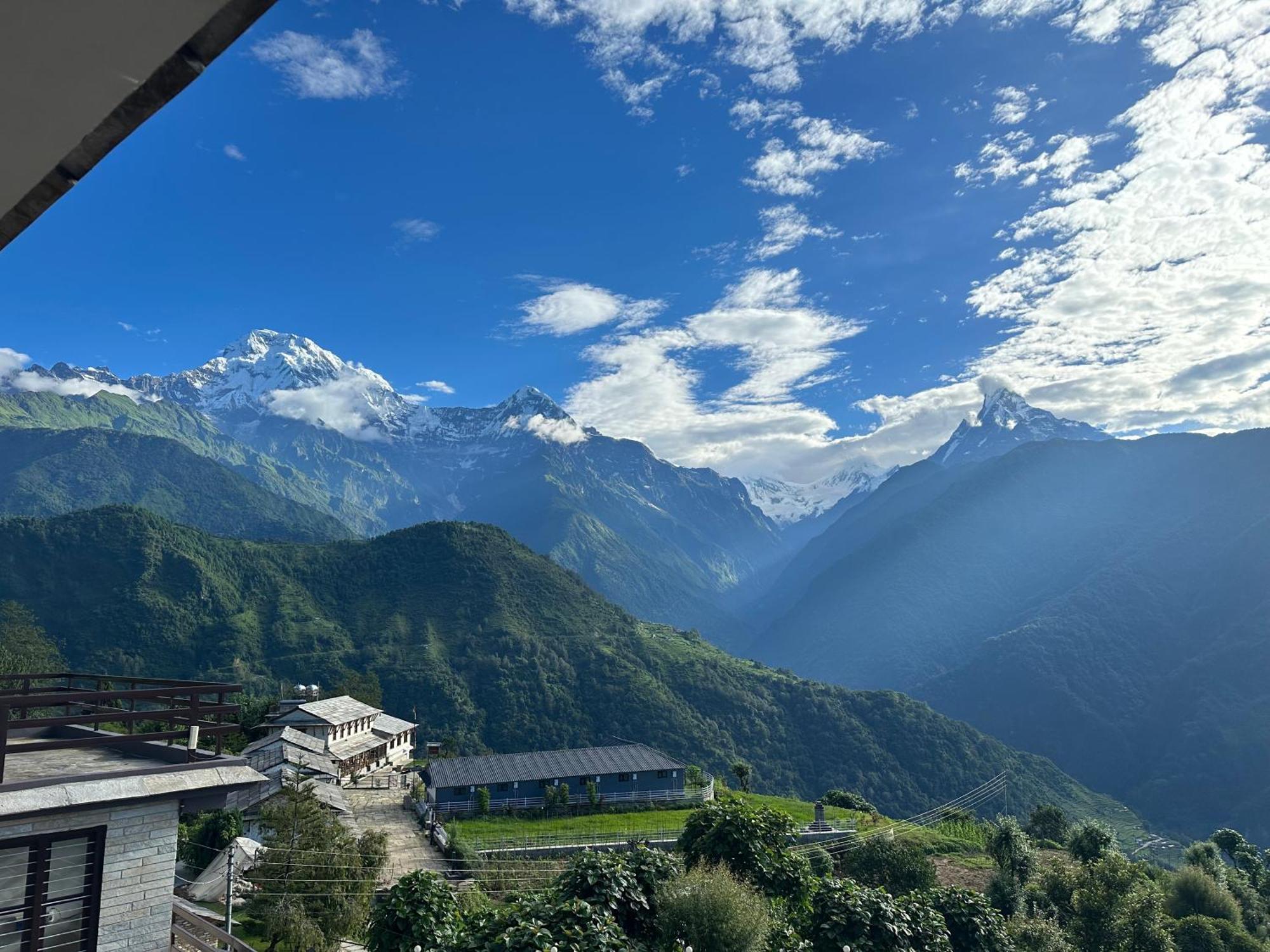 Hill Top Lodge Ghandruk Astam Exterior foto